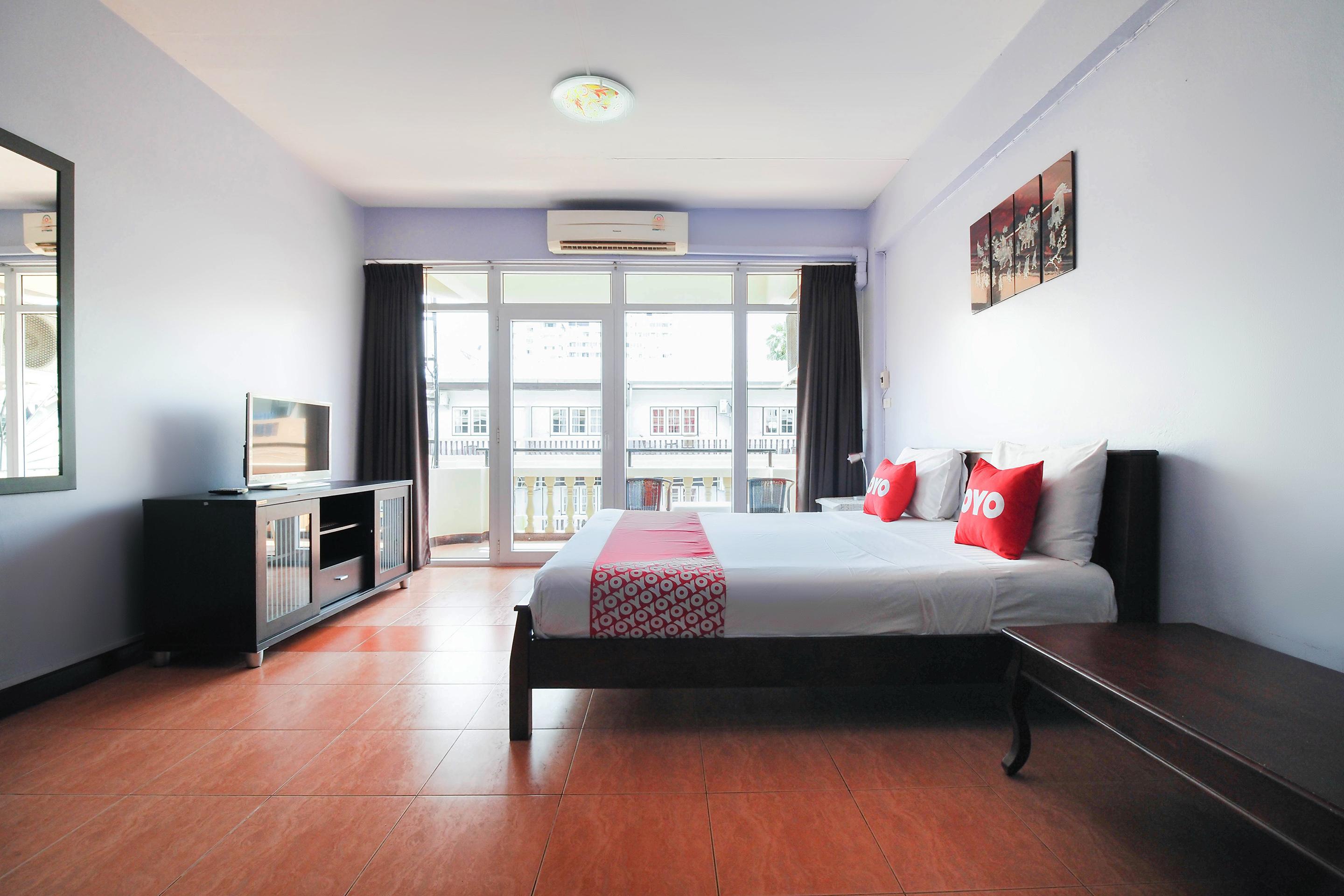 Oyo 963 Sunshine Guesthouse Pattaya Exterior foto